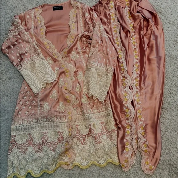 Pakistani designer shalwar Kameez sana safinaz asim jofa Maria b used medium Eid - Picture 1 of 16